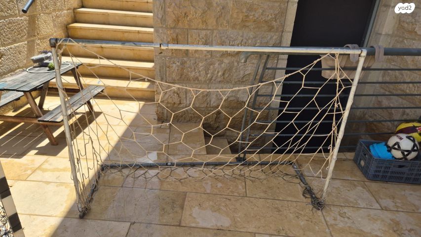 שער כדורגל כולל רשת מברזל