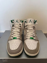 Air Jordan 1 Mid SE gray green