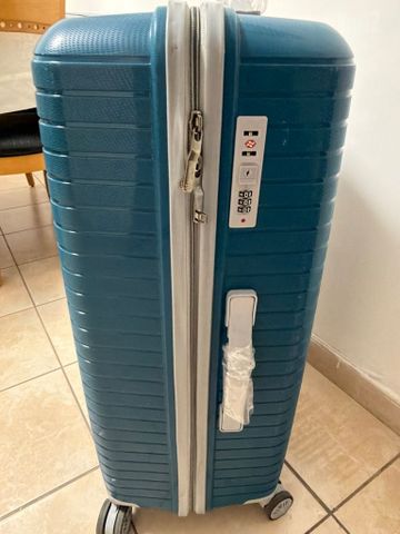 מזוודה מזוודות