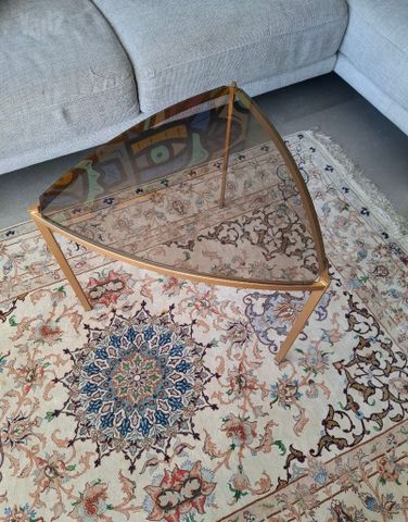 שולחן