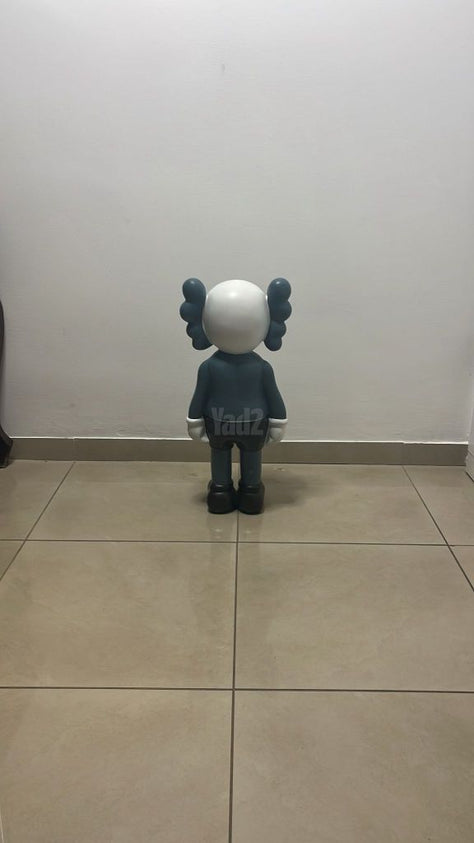 בובת KAWS