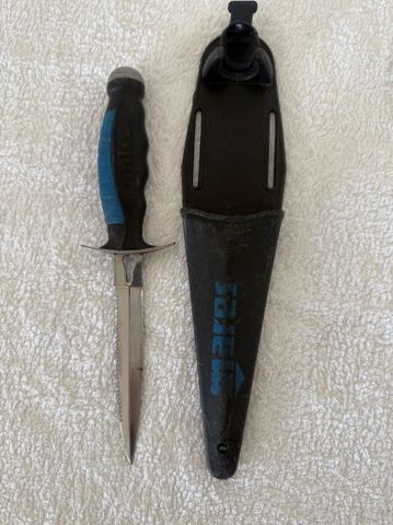 סכיניי  צלילה מקצועיים