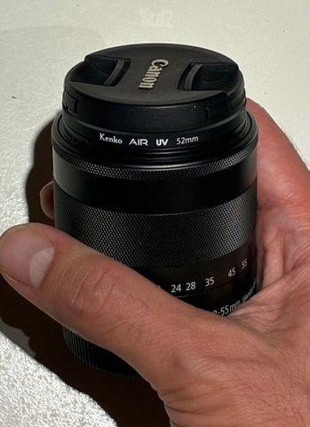 עדשת זום Canon EF-M 18-55mm