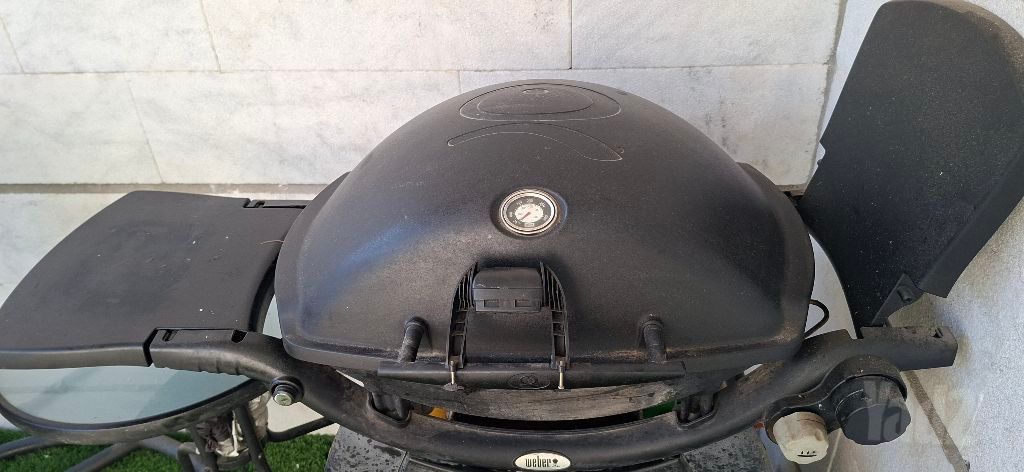 מנגל Weber Q3200