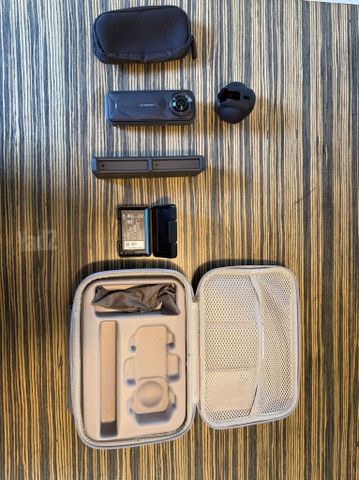 Insta 360 x5 bundle