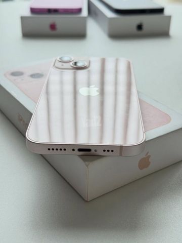 iPhone 13