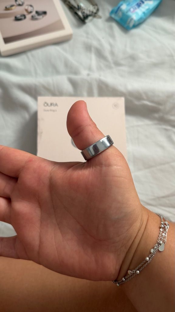 Oura 4 טבעת חכמה