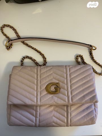 תיק של Guess