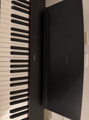 פסנתר חשמלי Yamaha P-225