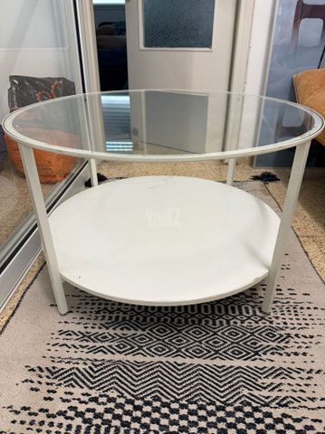 שולחן