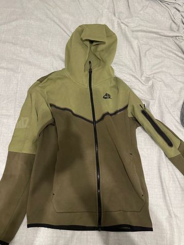 Nike tech fleece