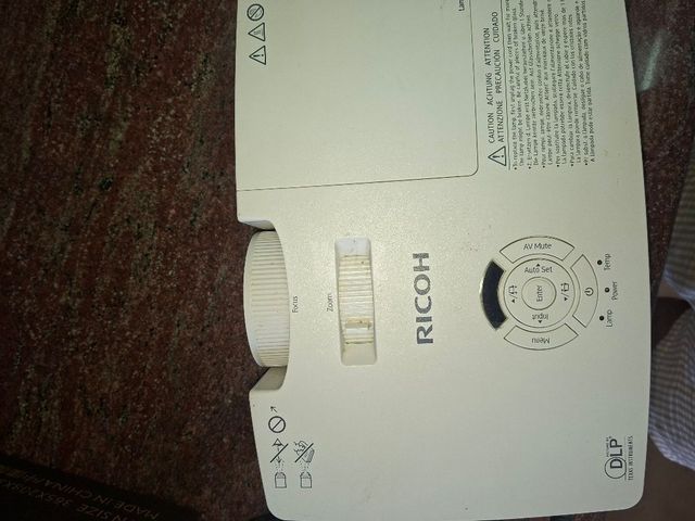 מקרן Ricoh PJ X2240.
