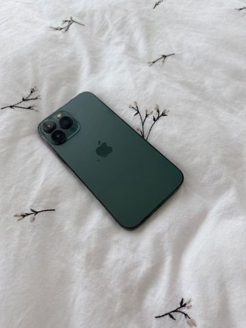 אייפון 13 pro max ירוק