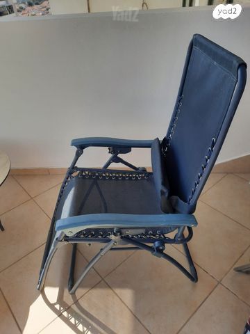 ‏כיסא מתקפל
