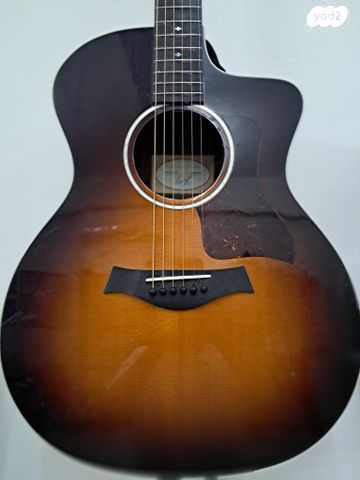 Taylor 214ce SB DLX גיטרה