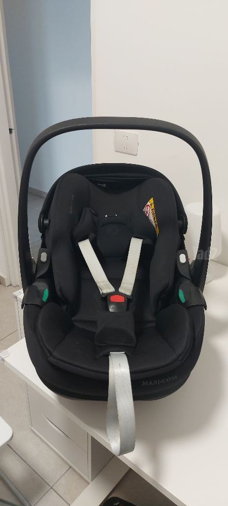 סט Maxi-Cosi Pebble