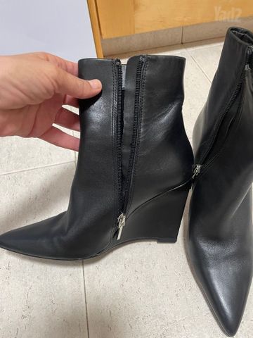 מגפון נשים זארה