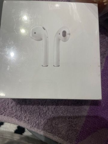 ‏AirPods