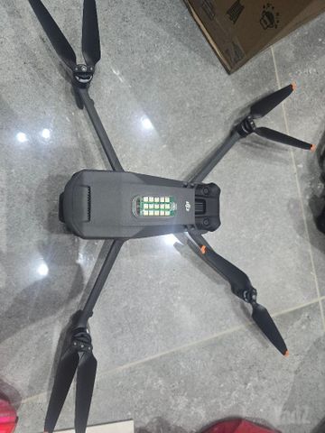 רחפן DJI Mavic 3