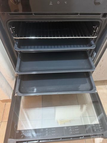 תנור בנוי aeg