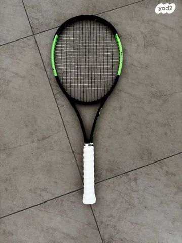 מחבט טניס wilson blade 98