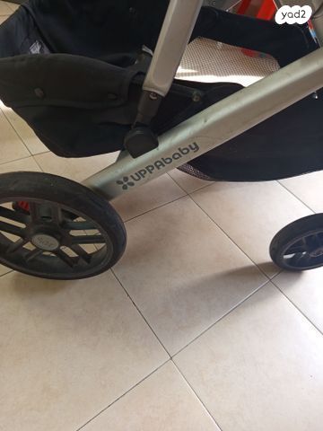 עגלת תאומים