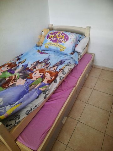 מיטה +מיטת חבר
