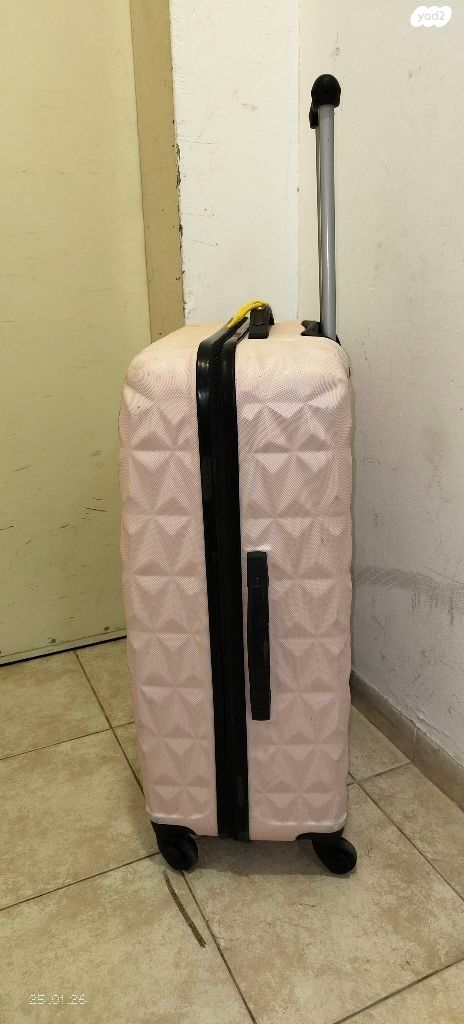 מזוודה 26"
