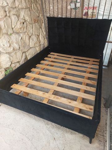 מיטה זוגית
