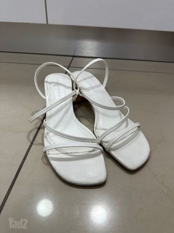 נעלי עקב