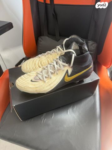 נעליכדורגלNIKEPHANTONLUNAII