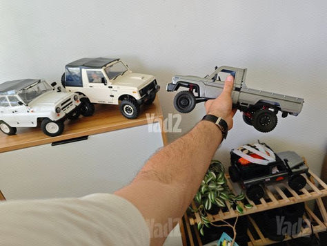 רכב על שלט 4*4 crawler rc