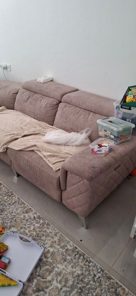 סלון פינתי, בד