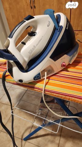 מגהץ TEFAL