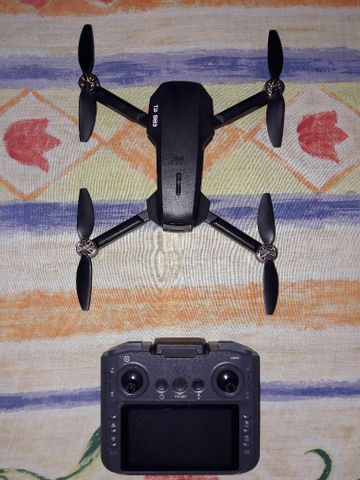 רחפן עם מסך 5.5 אינ'צ