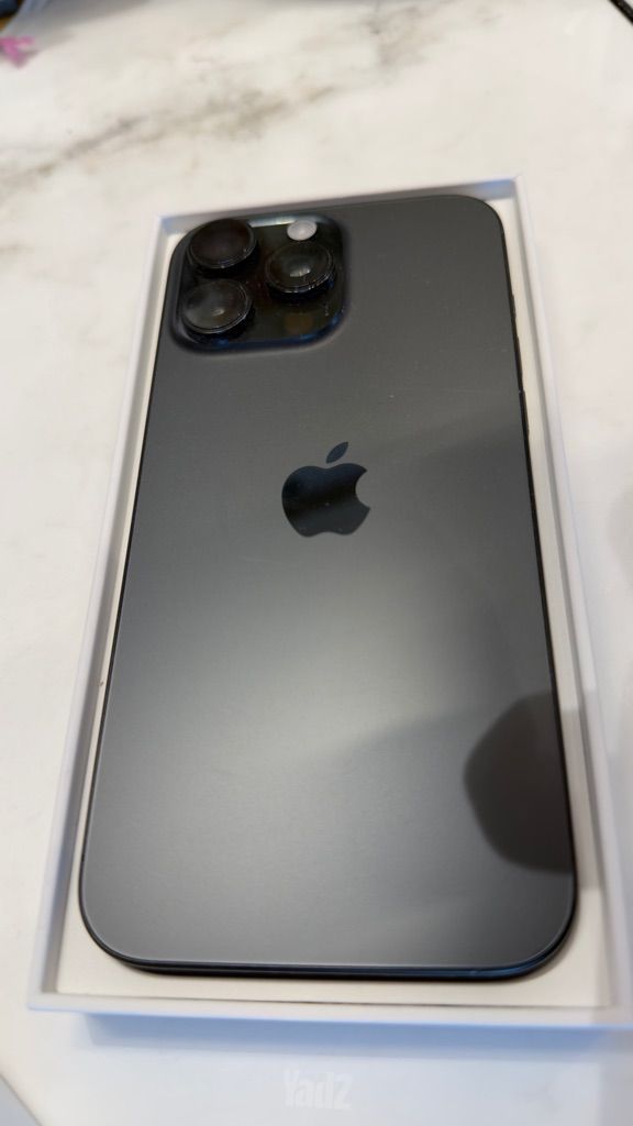 iPhone 16 Pro Max 1TB black