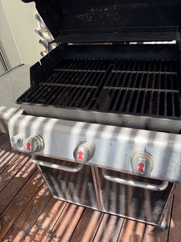 גריל Weber  genesis  3 מעברים