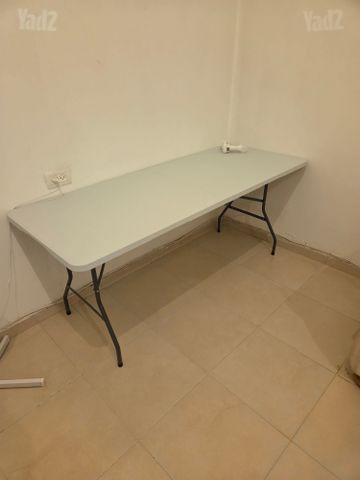 שולחן פלסטיק