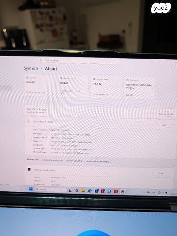 Lenovo Yoga Book 9 i