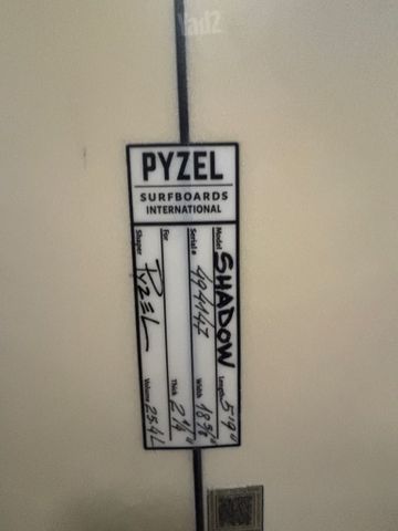 גלשן PYZEL The Shadow