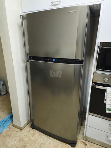 מקרר , וכיריים. תנור,מיקרוגל.