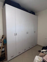ארון שש דלתות ושולחן עבודה