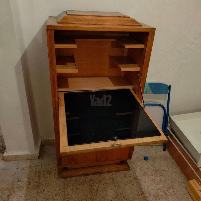 שולחן עתיק 250 ש"ח