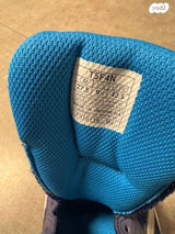 נעלי asics