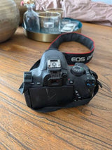 מצלמה Canon EOS 700D
