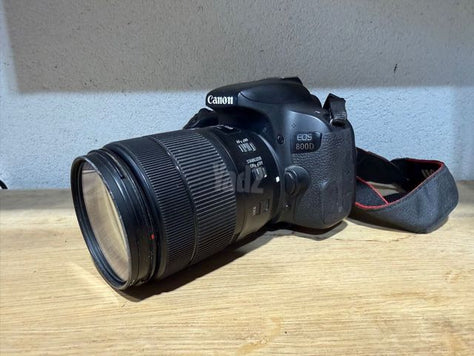 Canon EOS 800D