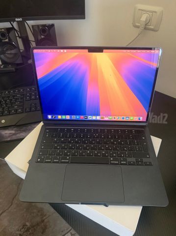 Macbook