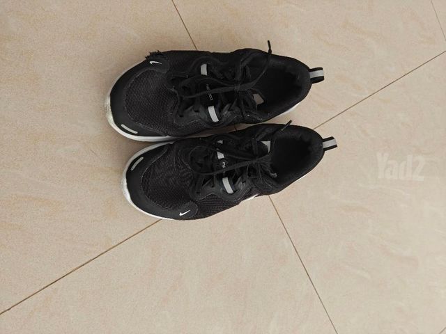נעלי ריצה nike