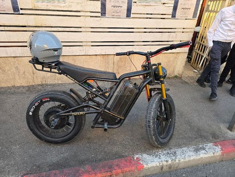 אינדורו
