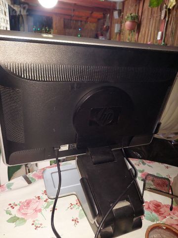 מסך מחשב   HP 22